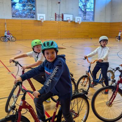Frühradfahren, März 2025