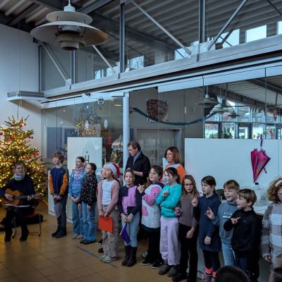 Adventssingen vor der Mensa, 08.12.2025