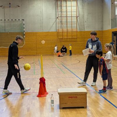 Bewegungscheck Klasse 3, 09.12.2025