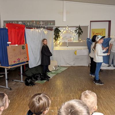 Drei Engel für das Christkind, Klasse 4a, 19.12.2023