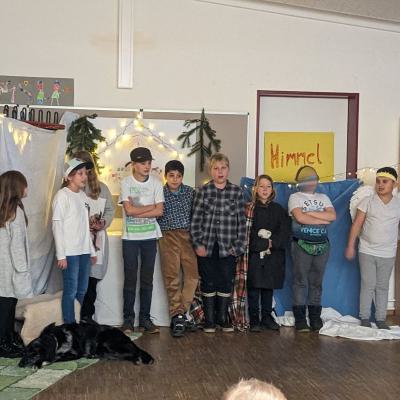 Drei Engel für das Christkind, Klasse 4a, 19.12.2023