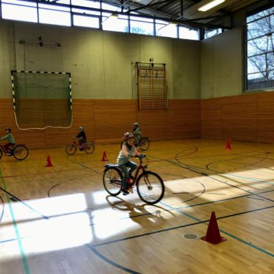 Frühradfahren, März 2024